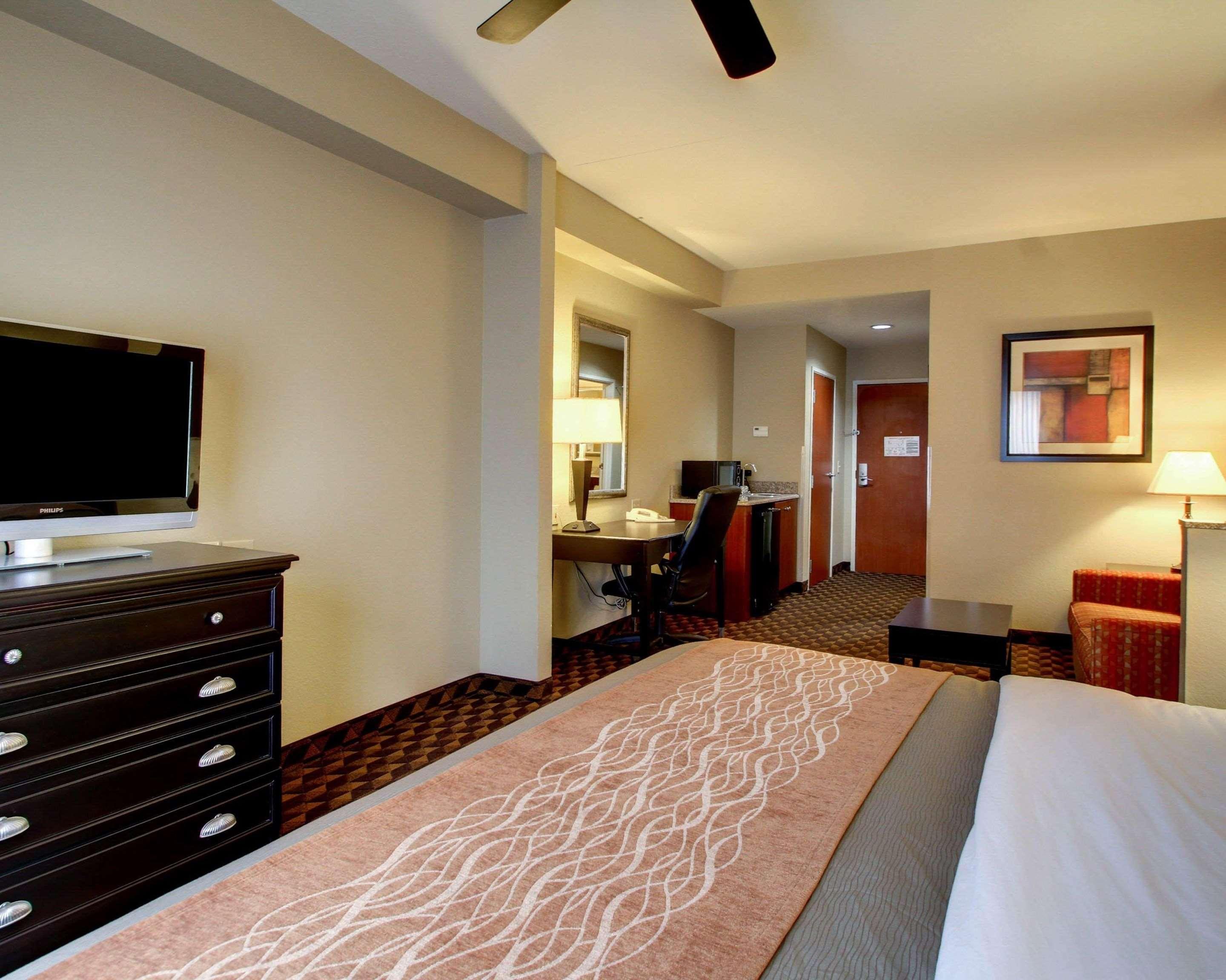 Comfort Inn & Suites Clinton Eksteriør billede