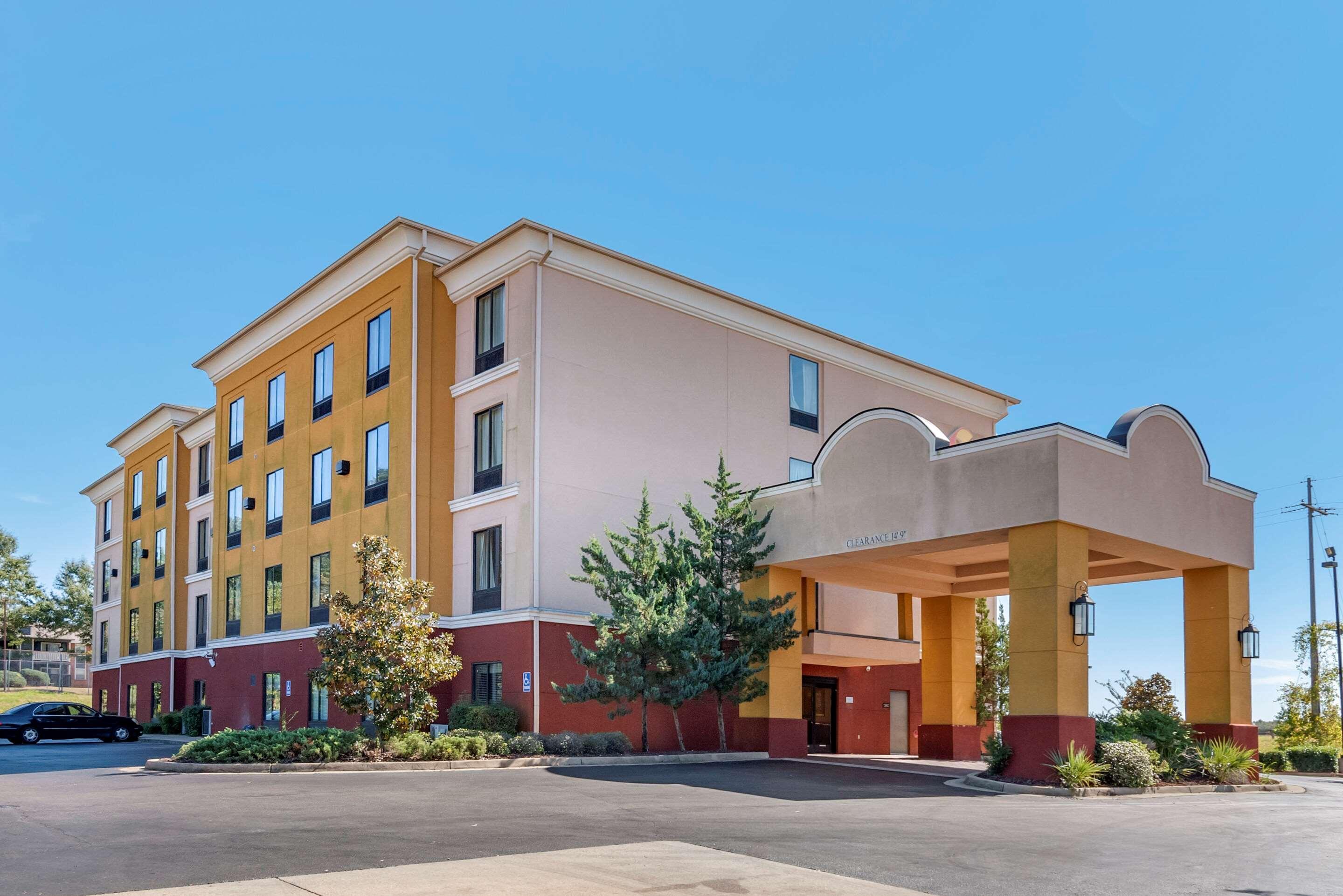 Comfort Inn & Suites Clinton Eksteriør billede