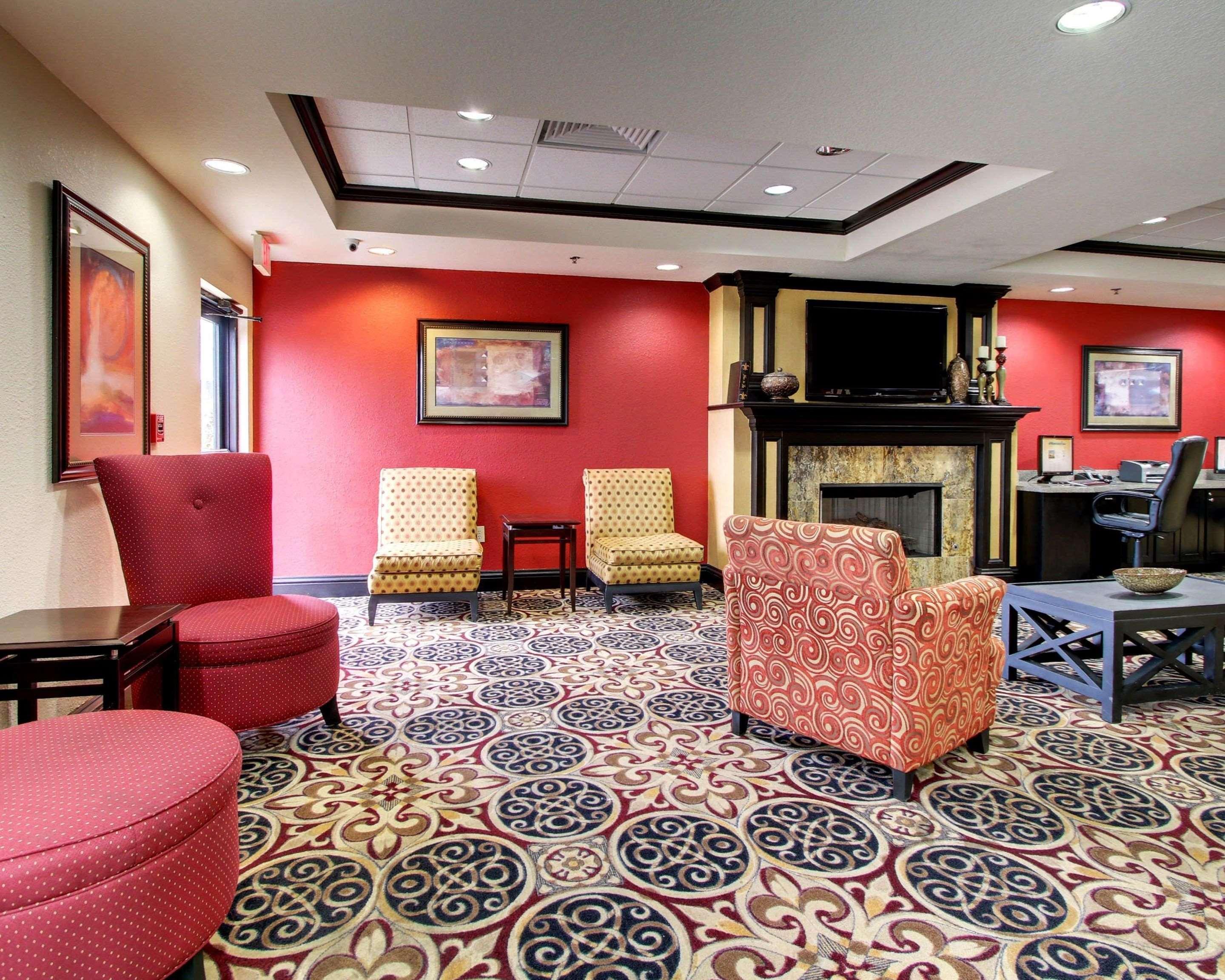 Comfort Inn & Suites Clinton Eksteriør billede