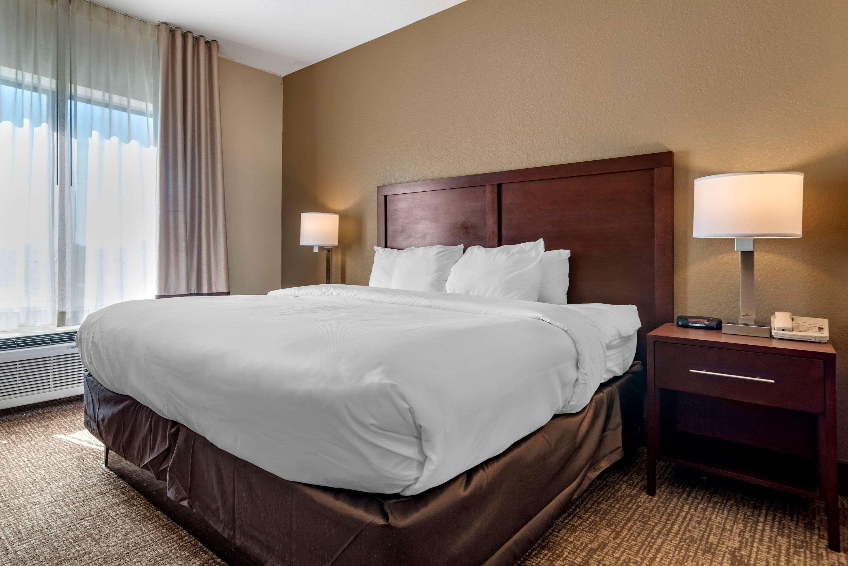 Comfort Inn & Suites Clinton Eksteriør billede